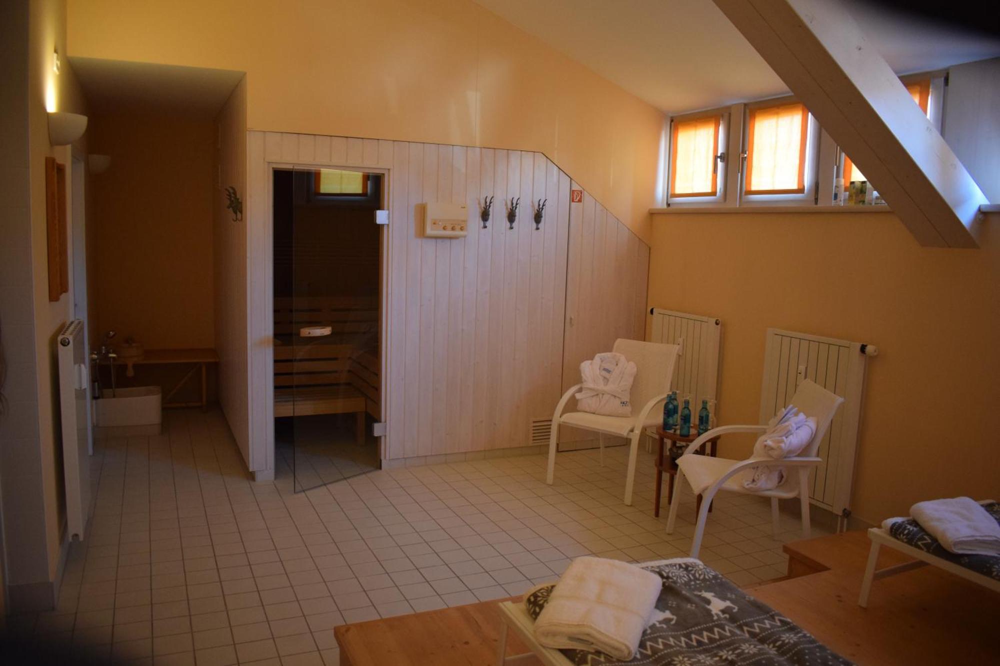 Akzent Hotel Goldner Hirsch كامينز المظهر الخارجي الصورة