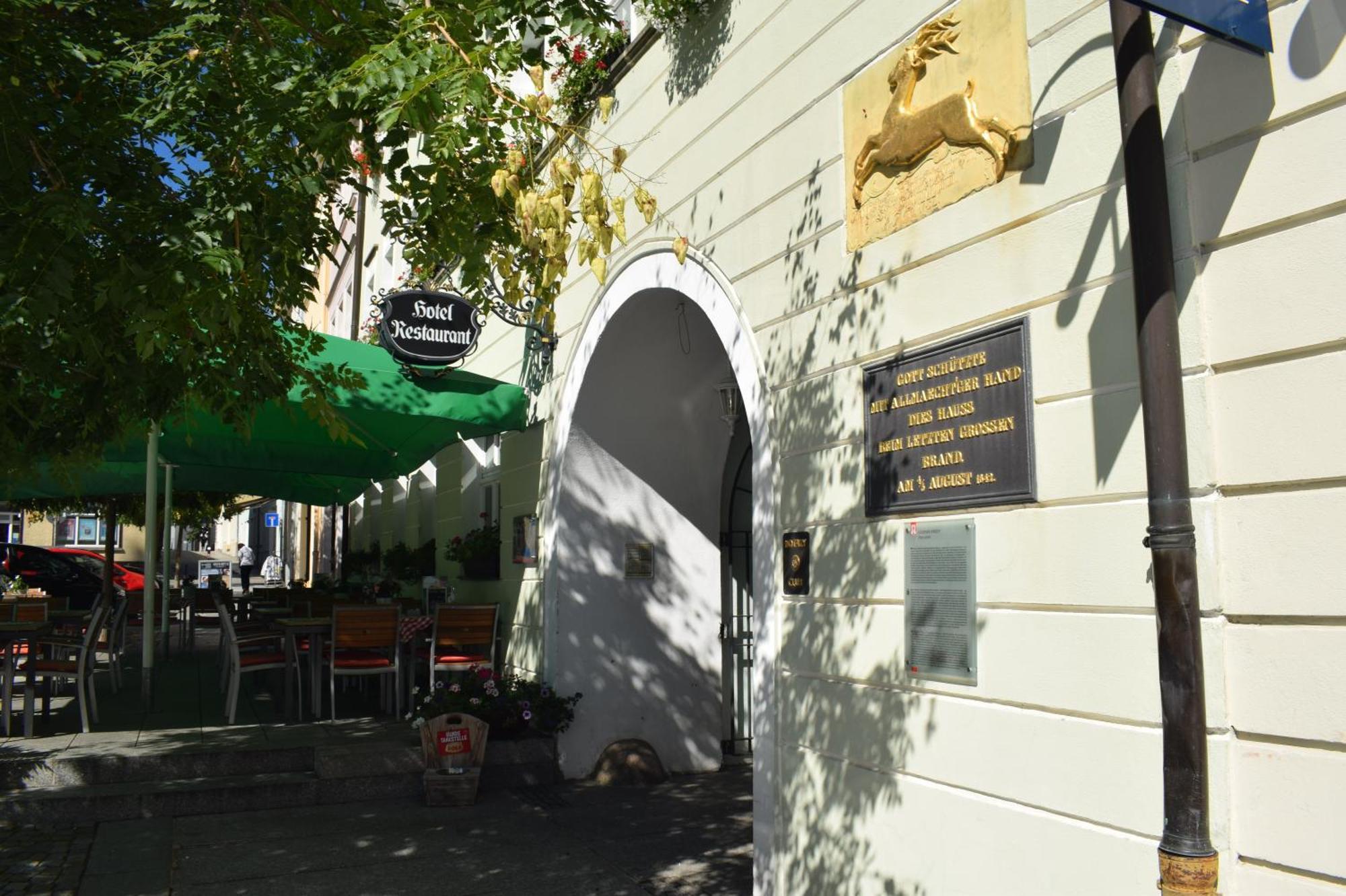 Akzent Hotel Goldner Hirsch كامينز المظهر الخارجي الصورة